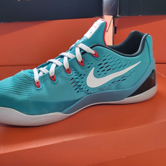 Kobe 9 Nike Dusty Cactus shoes, size 6.5y, excellent condition in original box - Picture 12 of 16